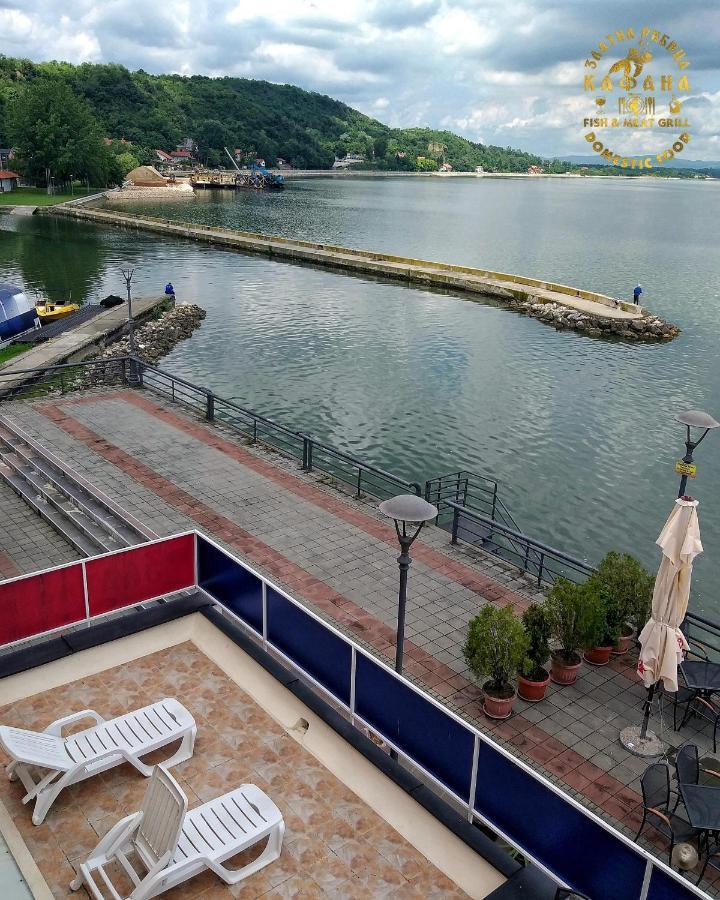 Apartamento Zlatna Ribica Golubac Exterior foto